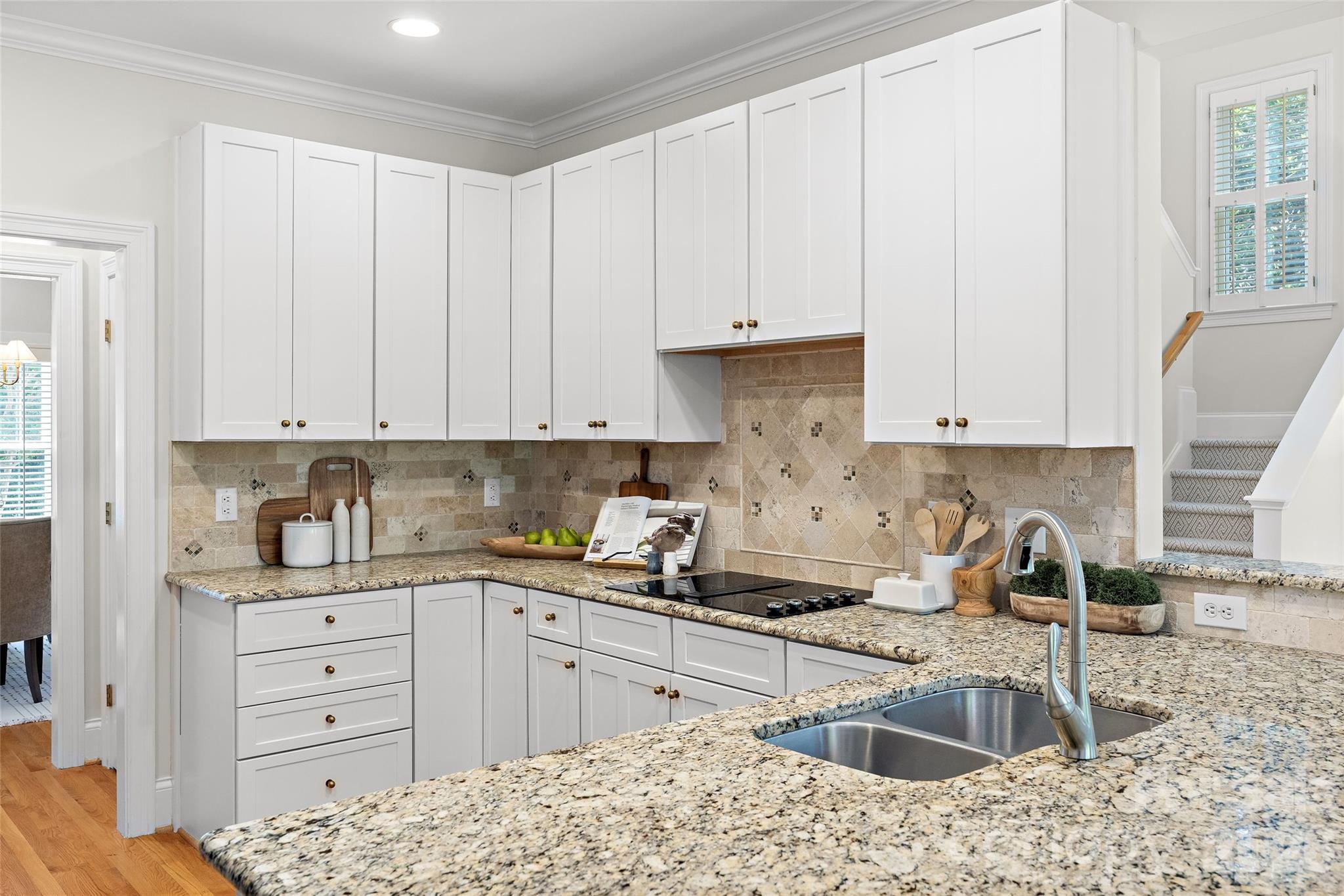 Green Knoll - Residential