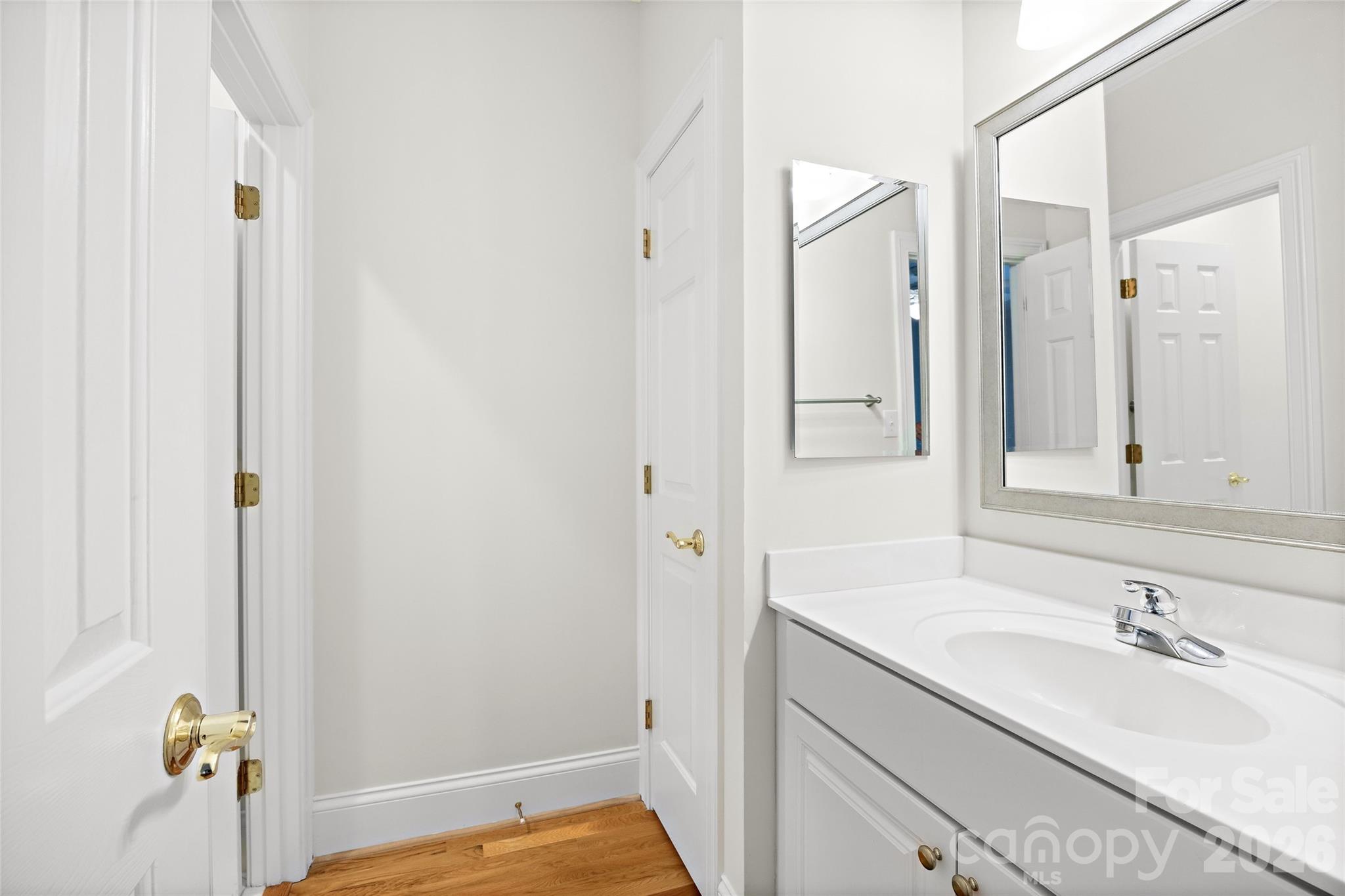 Green Knoll - Residential