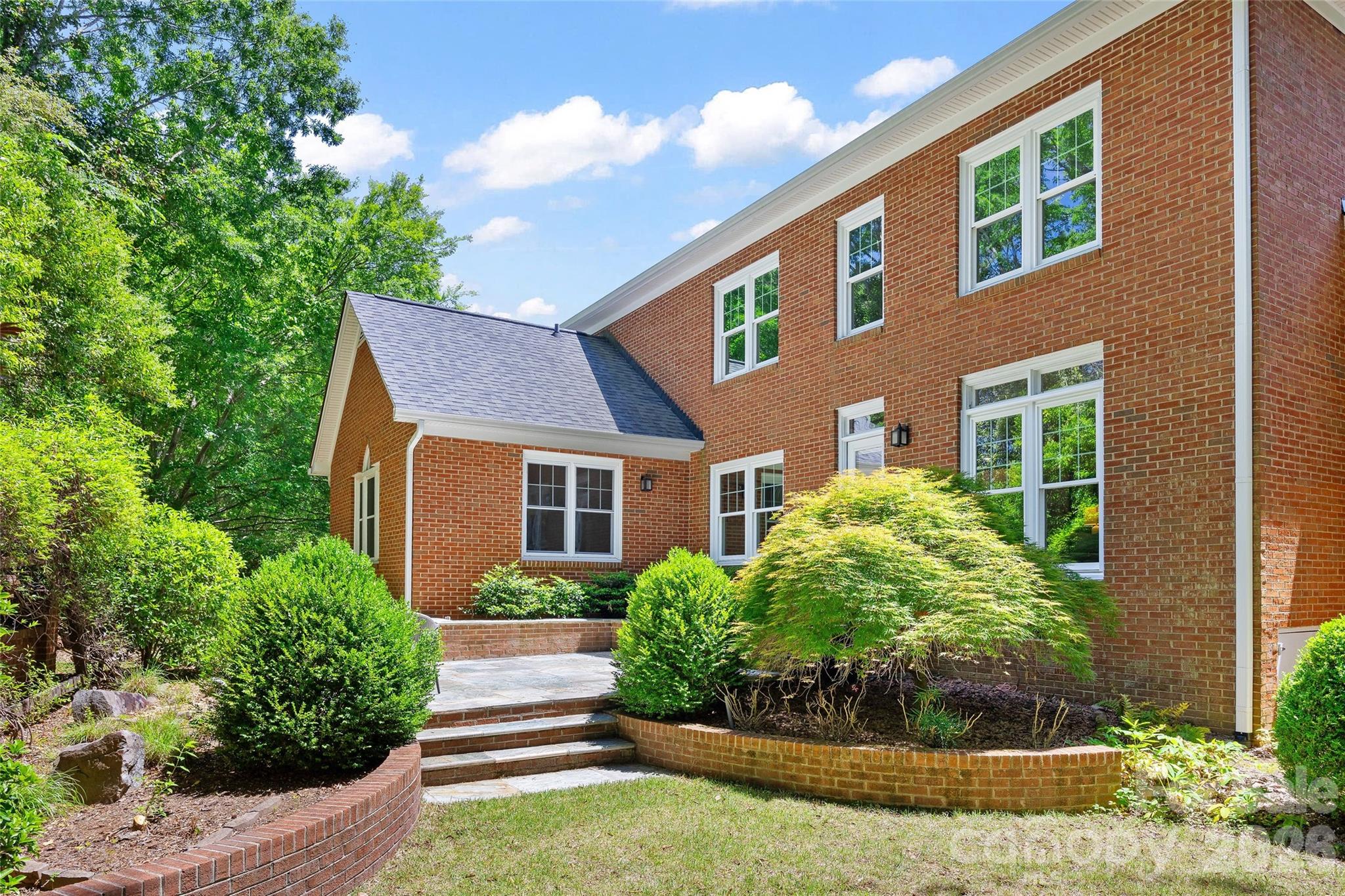 Green Knoll - Residential