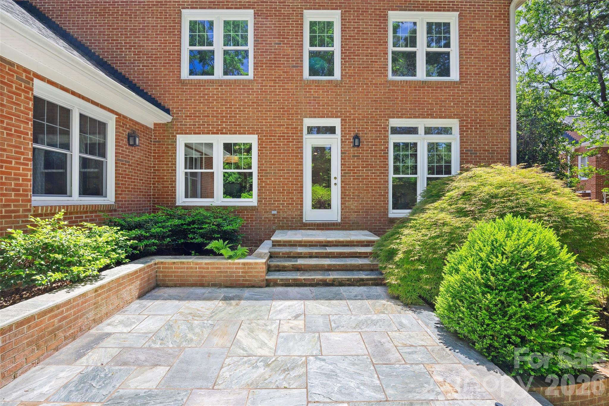 Green Knoll - Residential
