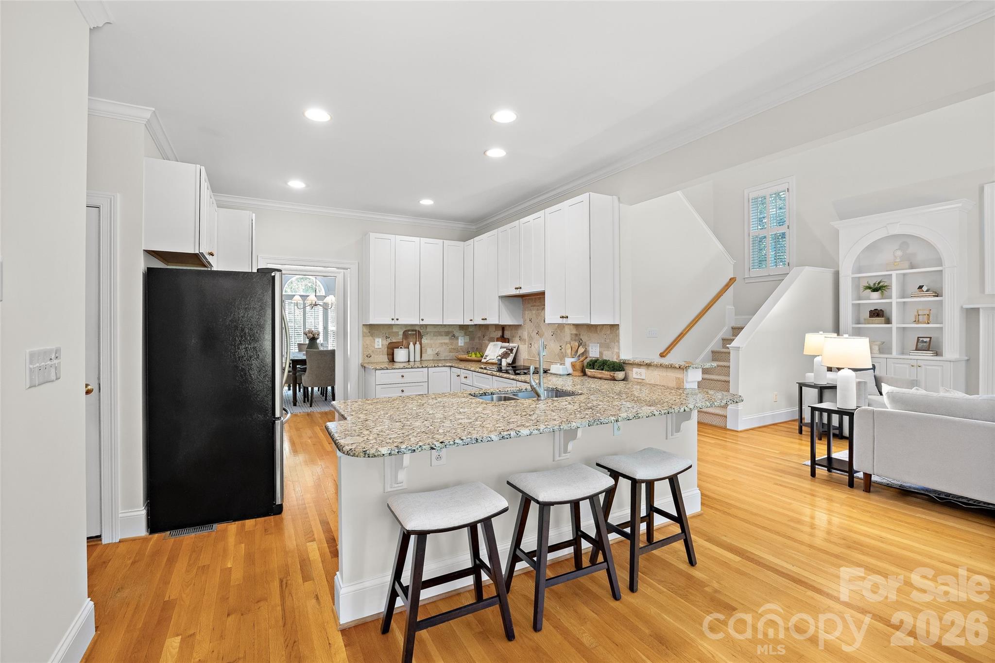 Green Knoll - Residential