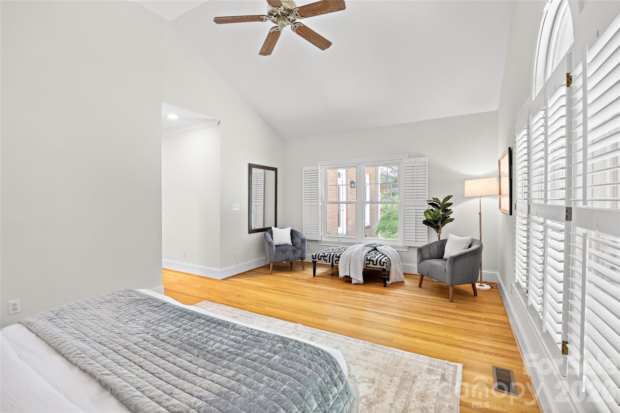 Green Knoll - Residential