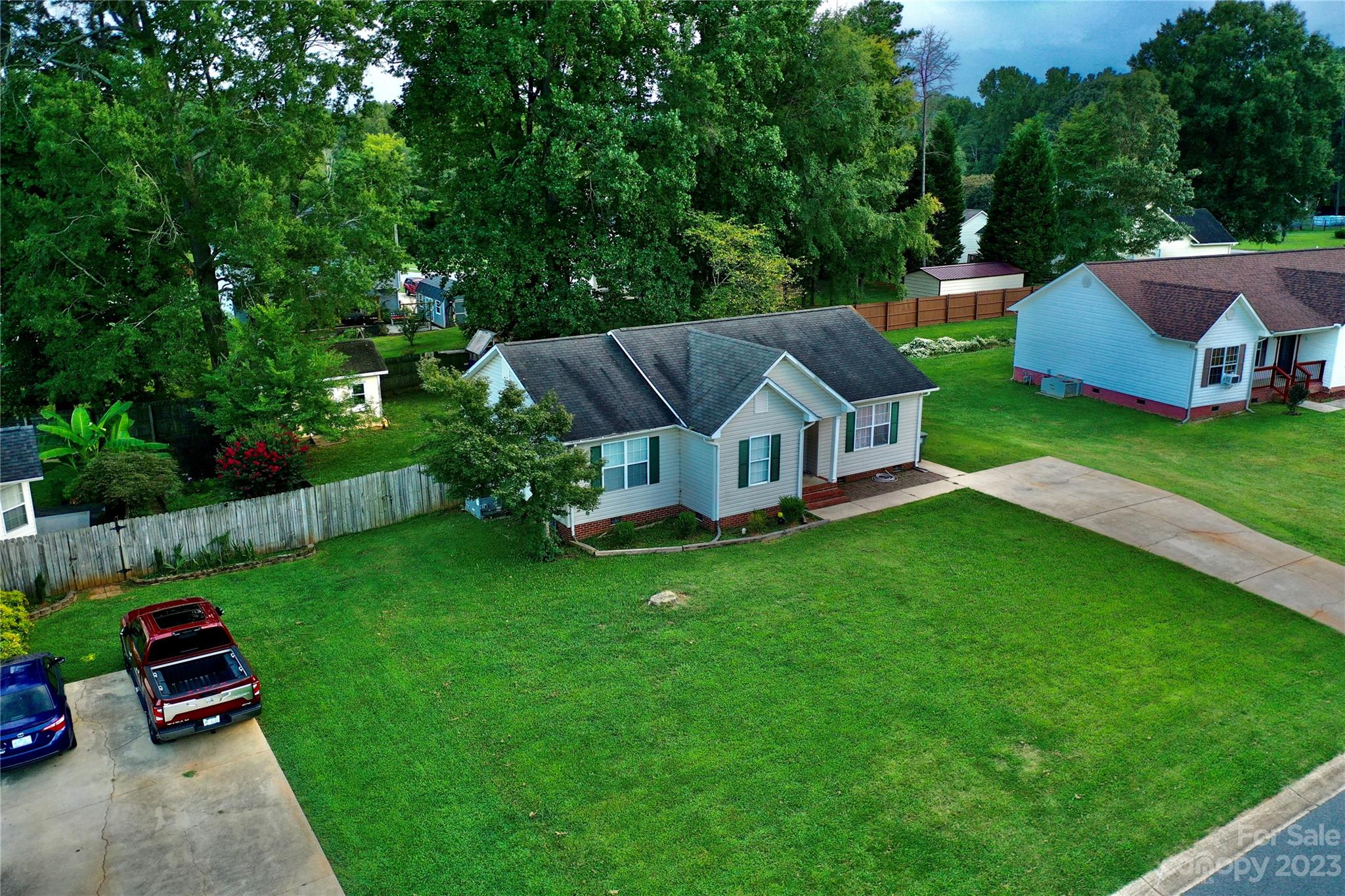 Brentwood Place - Residential