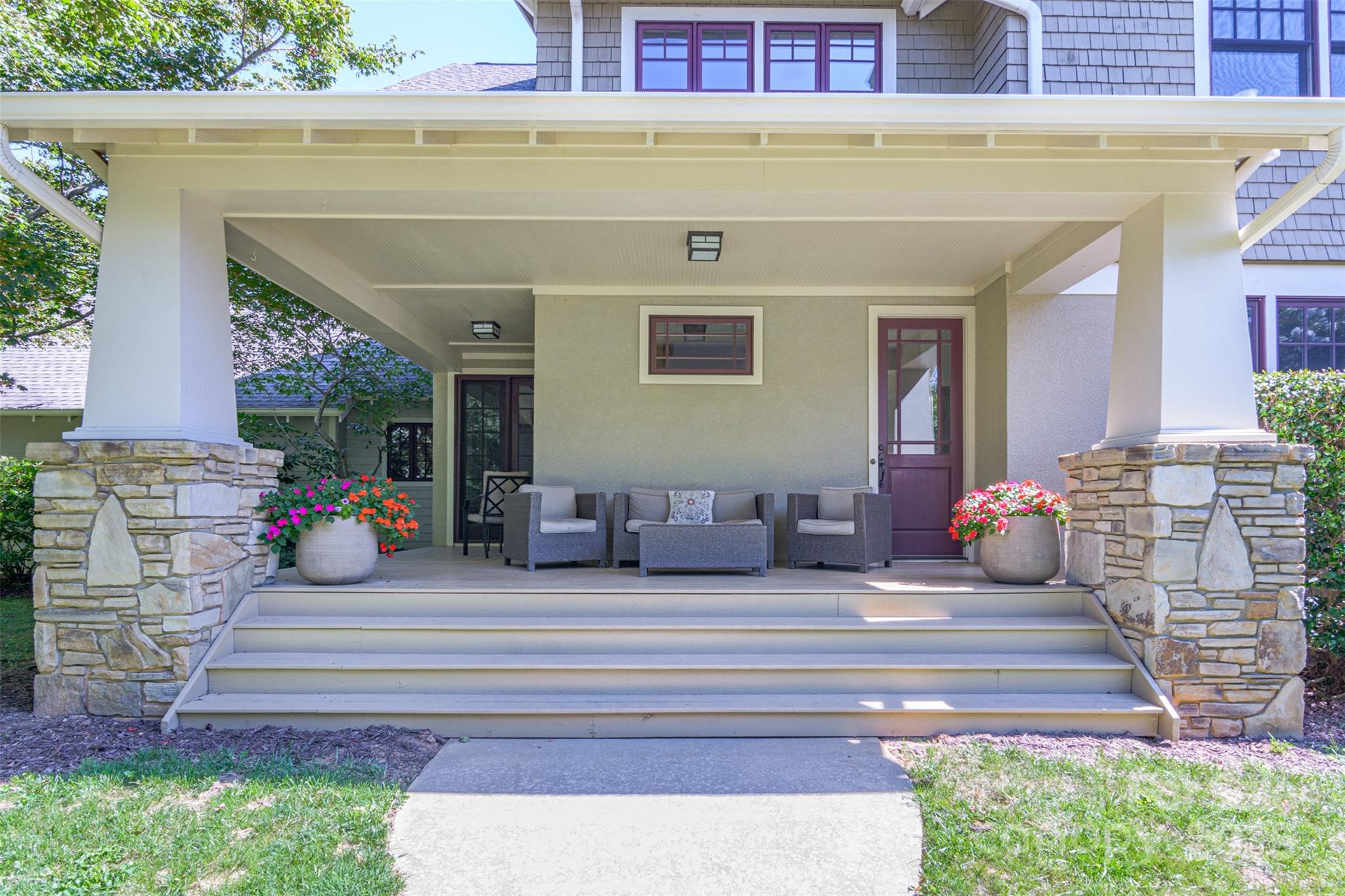 1059 Columbine Road