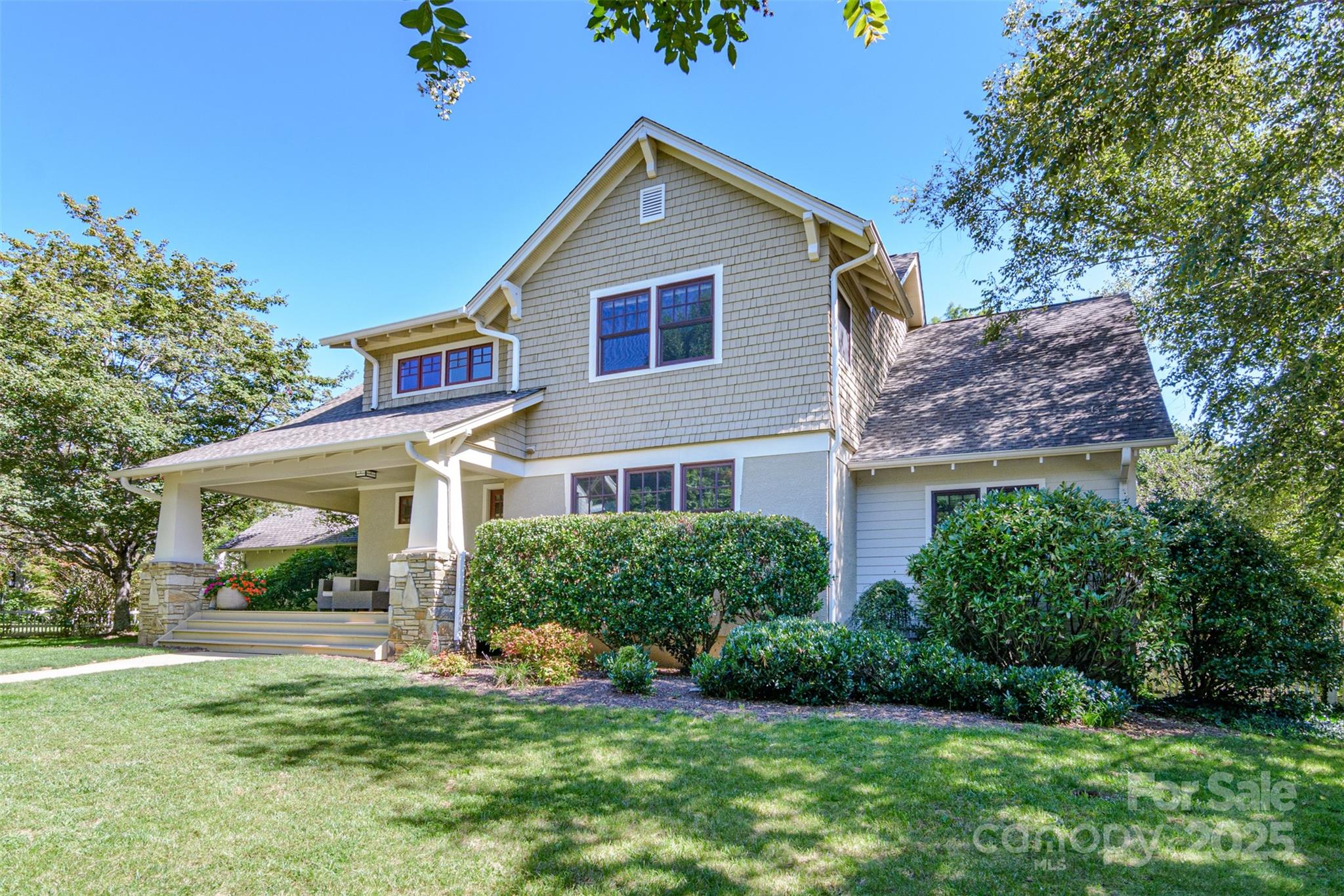 1059 Columbine Road