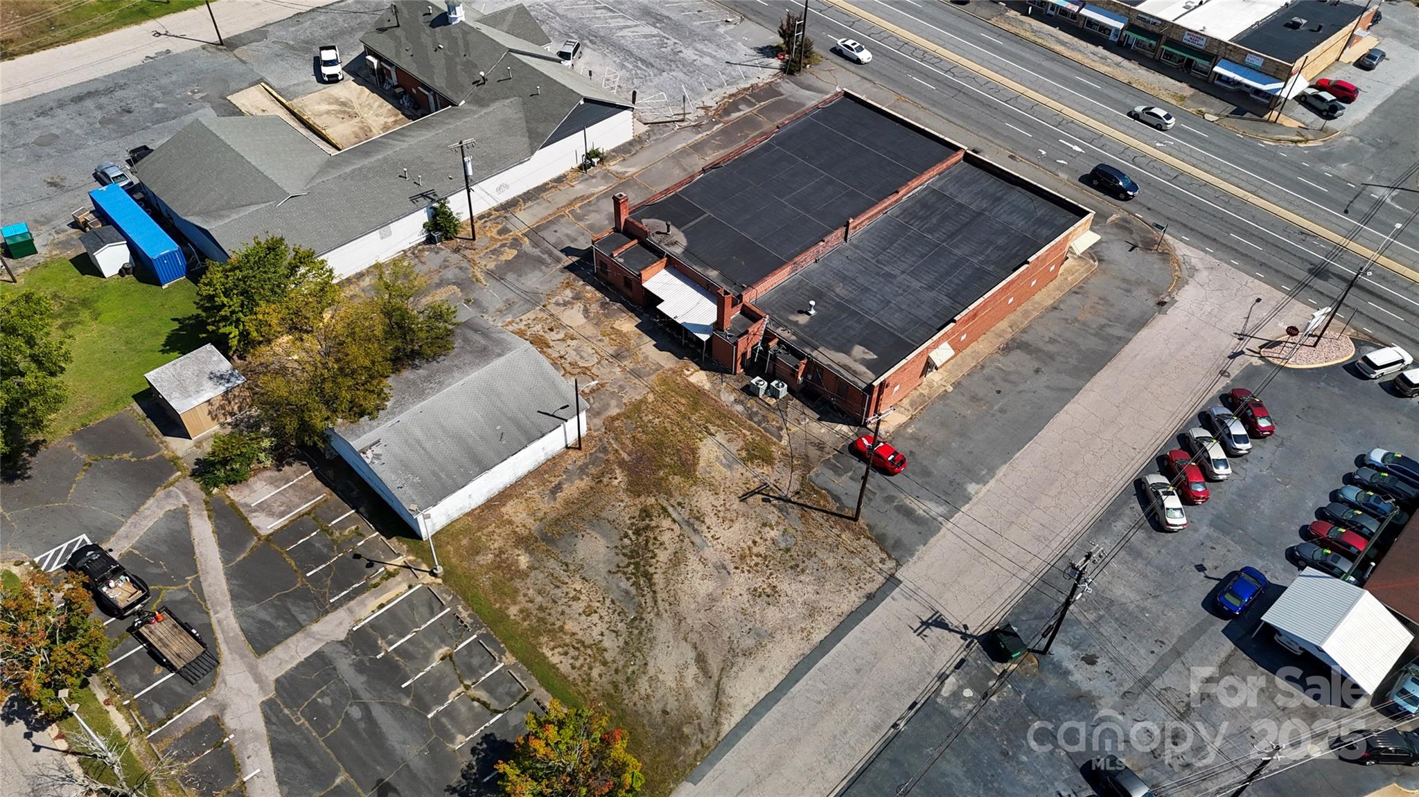 655, 651 N Cannon Boulevard