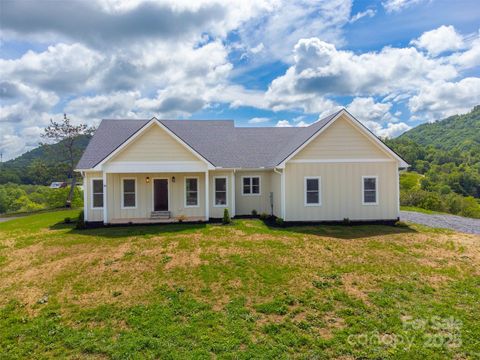 70 Knox Best Street Clyde NC 28721