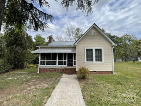 Single Family Residence in Morven NC 7507 US Highway 52 Highway.jpg