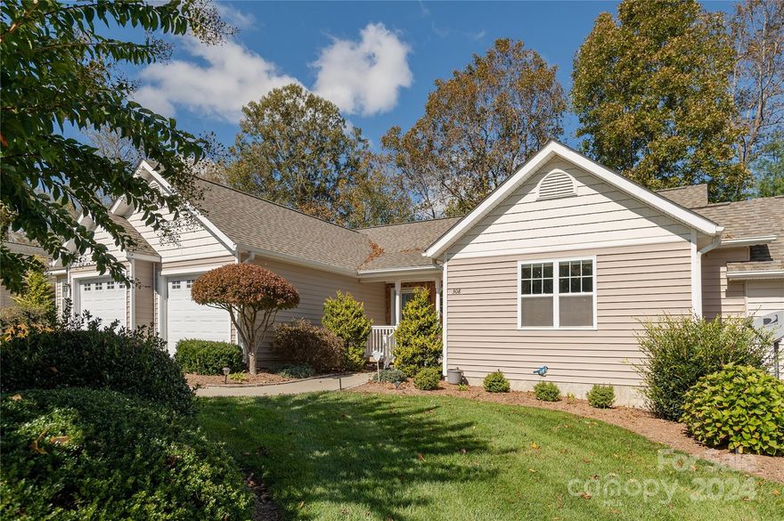 Charming and highly desirable townhome in Charlestown Place,
nestled between downtown Hendersonville and historic Flat Rock! Enjoy easy entry
with a concrete walkway to the tranquil covered porch. Inside, the inviting living
room boasts vaulted ceilings, a gas fireplace with granite surround, and large windows
overlooking the outdoor space. The open concept is perfect for entertaining. The
living and dining areas flow into a spacious kitchen with granite countertops, a
breakfast bar, tile backsplash, and pantry. The light-filled sunroom leads to a peaceful
patio, ideal for relaxing or grilling. The expansive primary suite features a walk-in
closet and an en-suite bathroom with tile floors and large walk-in shower. The second and
third bedrooms offer extra space for crafts, guests or an office, with the nearby hall
bath featuring a tub/shower combo. Just minutes from shopping, restaurants, I-26
and the hospital, this home combines convenience and elegance in a prime location!