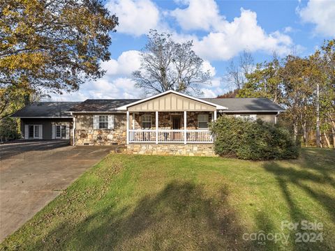 2627 Pea Ridge Road Mill Spring NC 28756