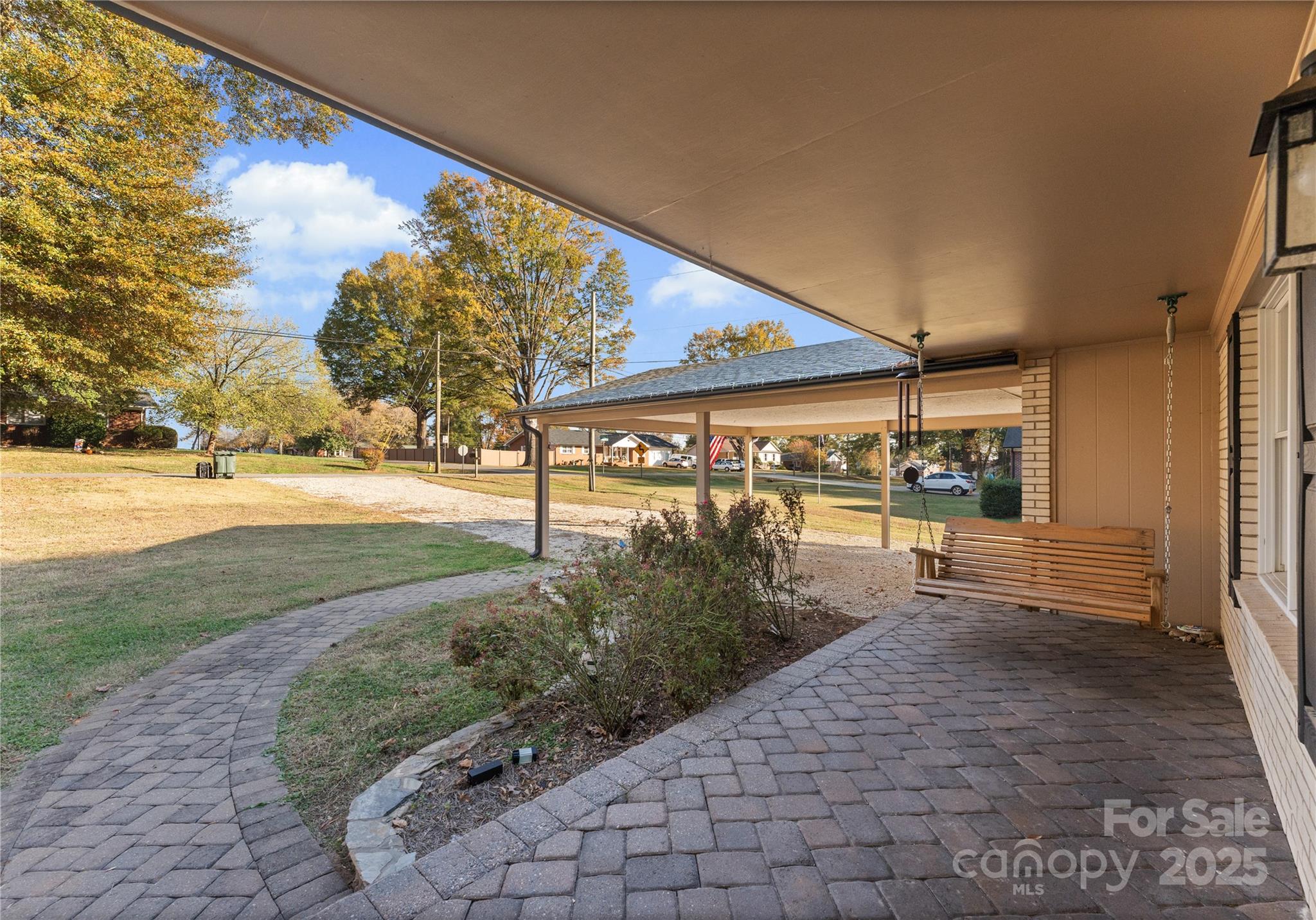 148 Woodland Drive SW