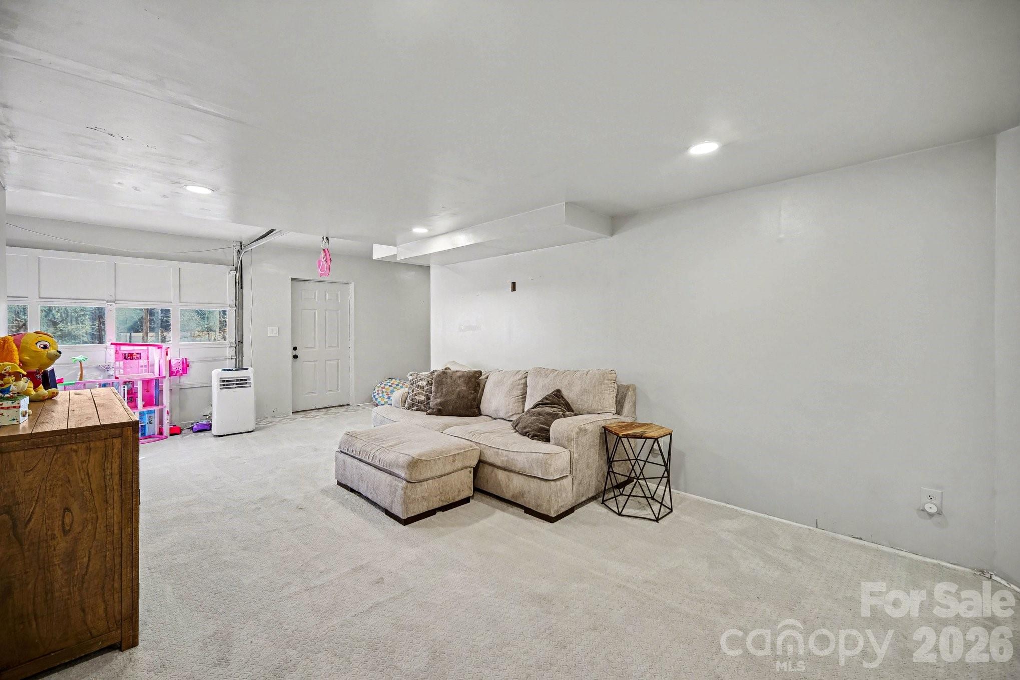 Woodland Oaks - Residential