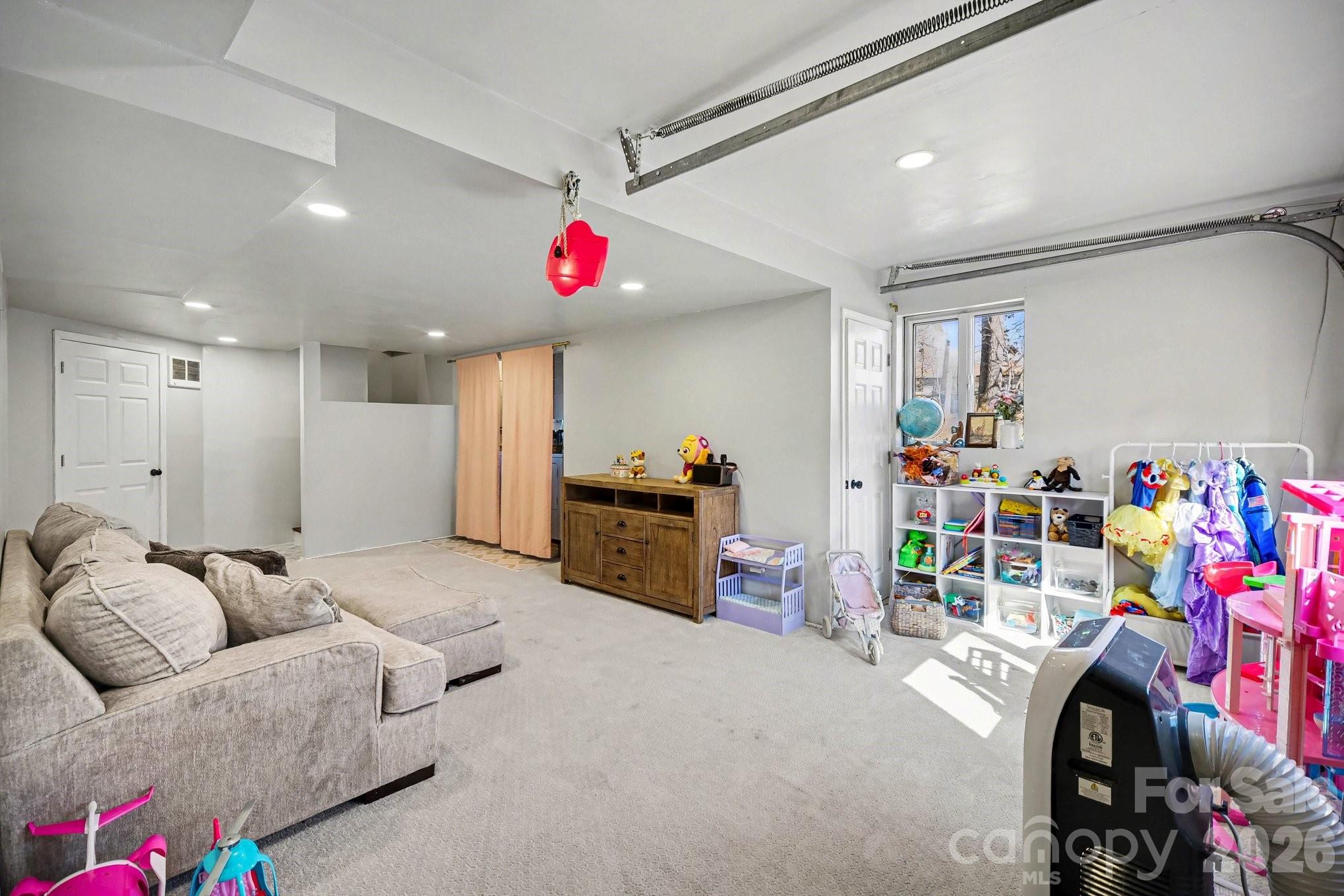 Woodland Oaks - Residential