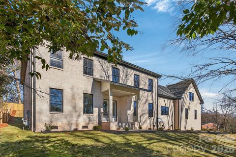 6811 Burlwood Road Charlotte NC 28211