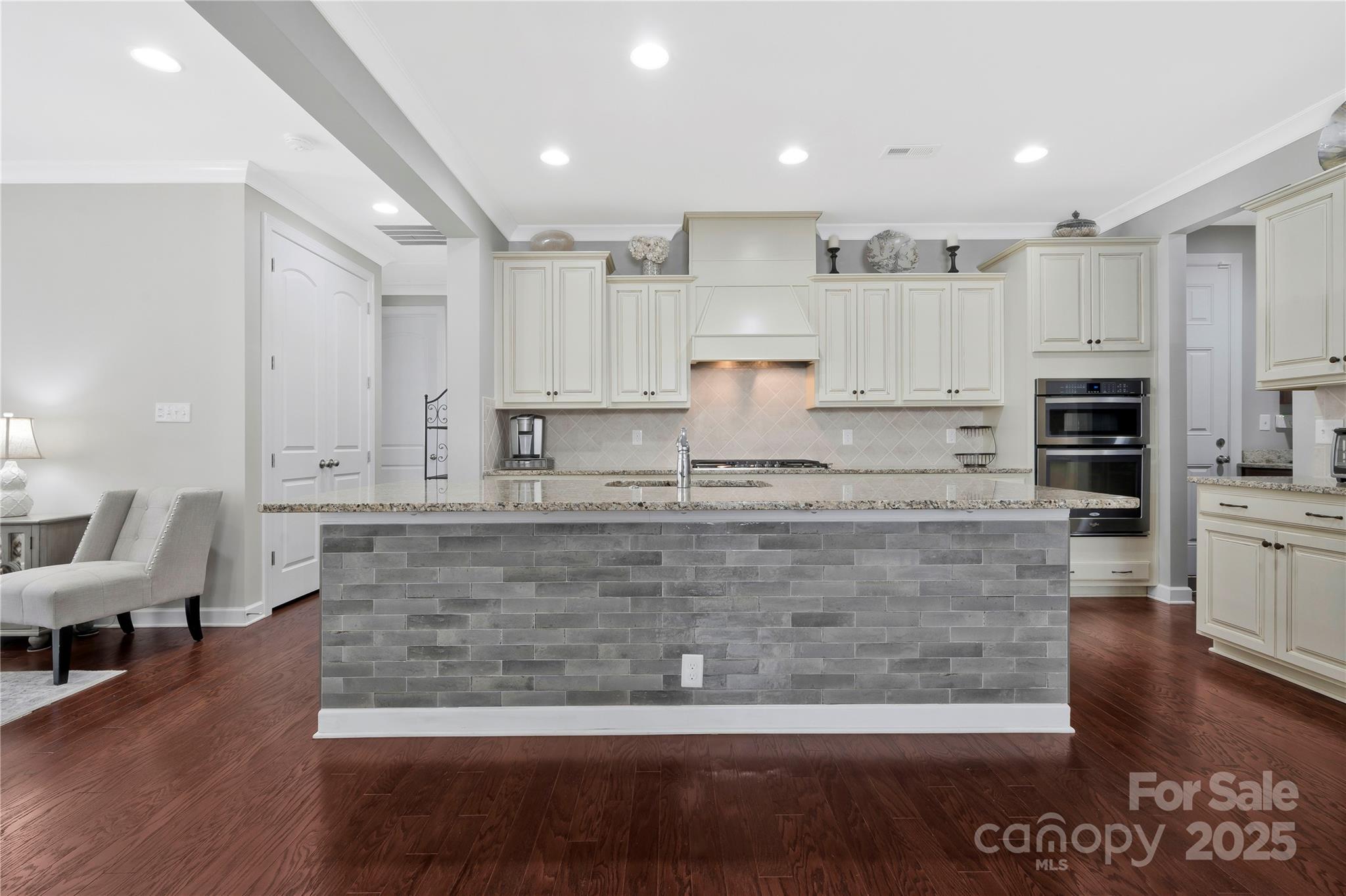 Kings Grove - Residential