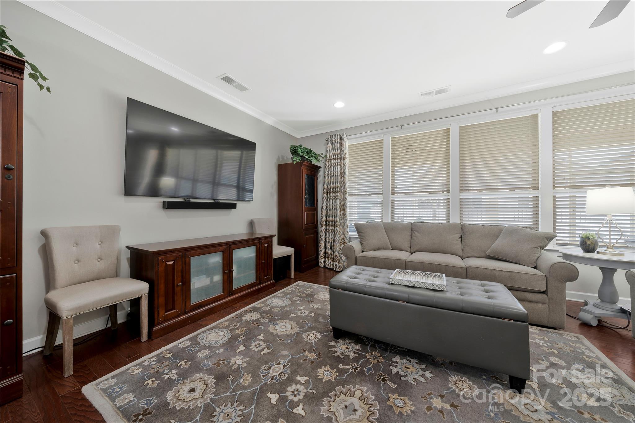 Kings Grove - Residential
