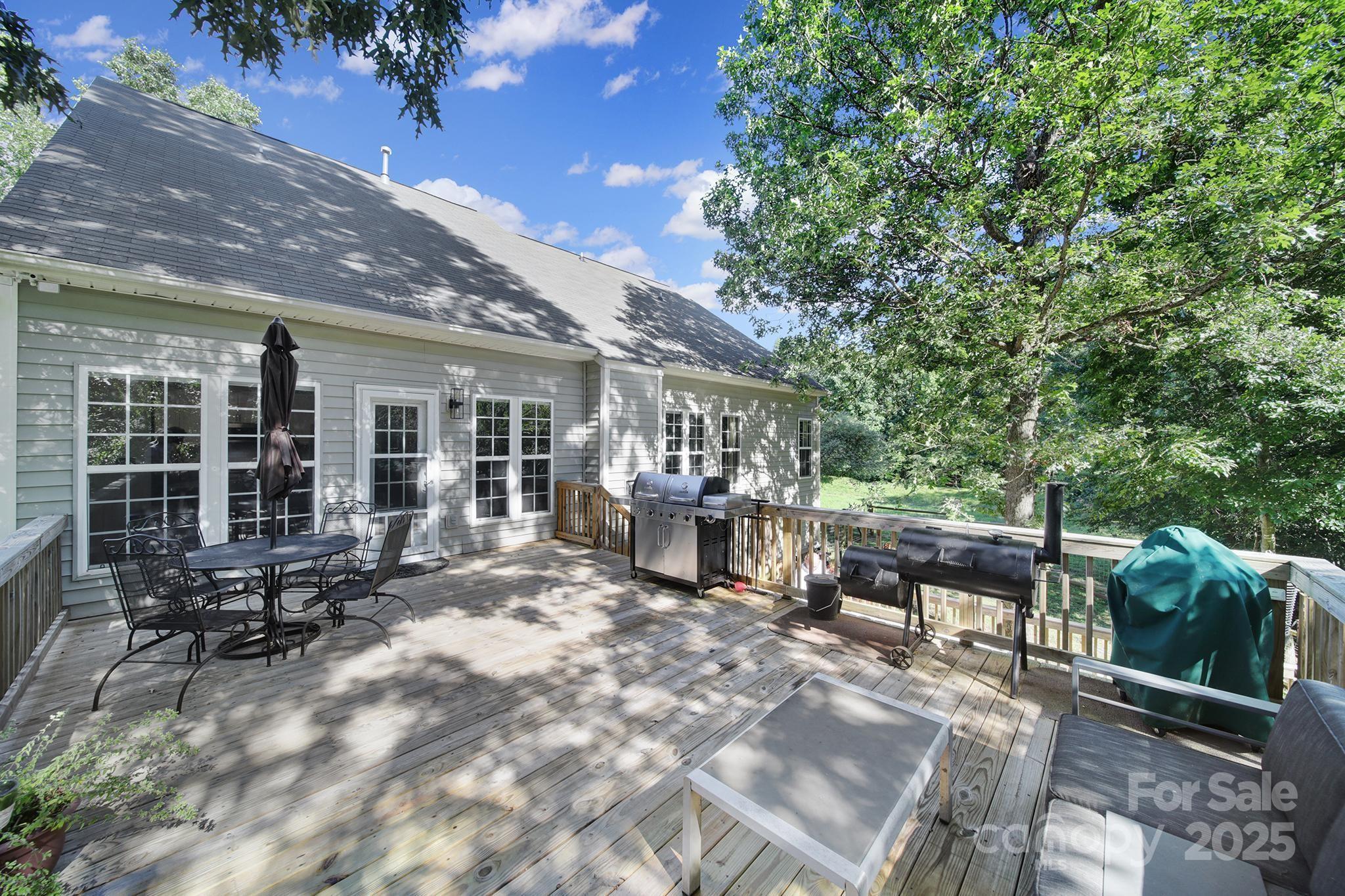 Sunset Point - Residential