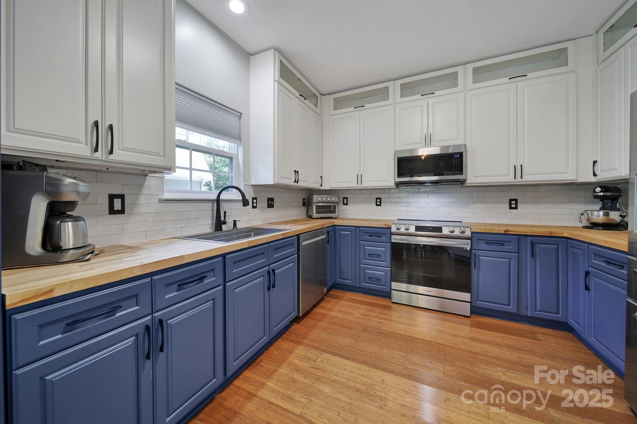 Sunset Point - Residential