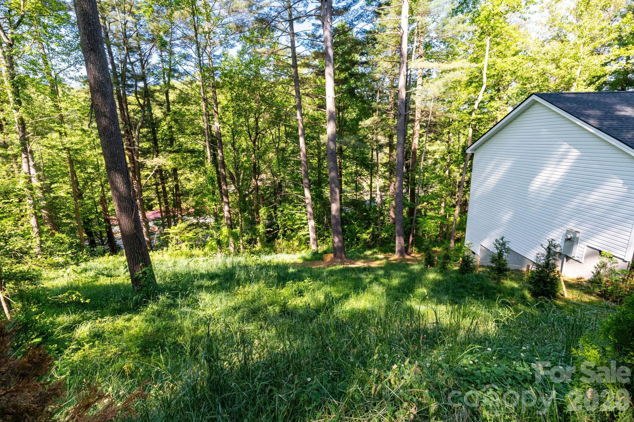 30 Edmond Woods Place