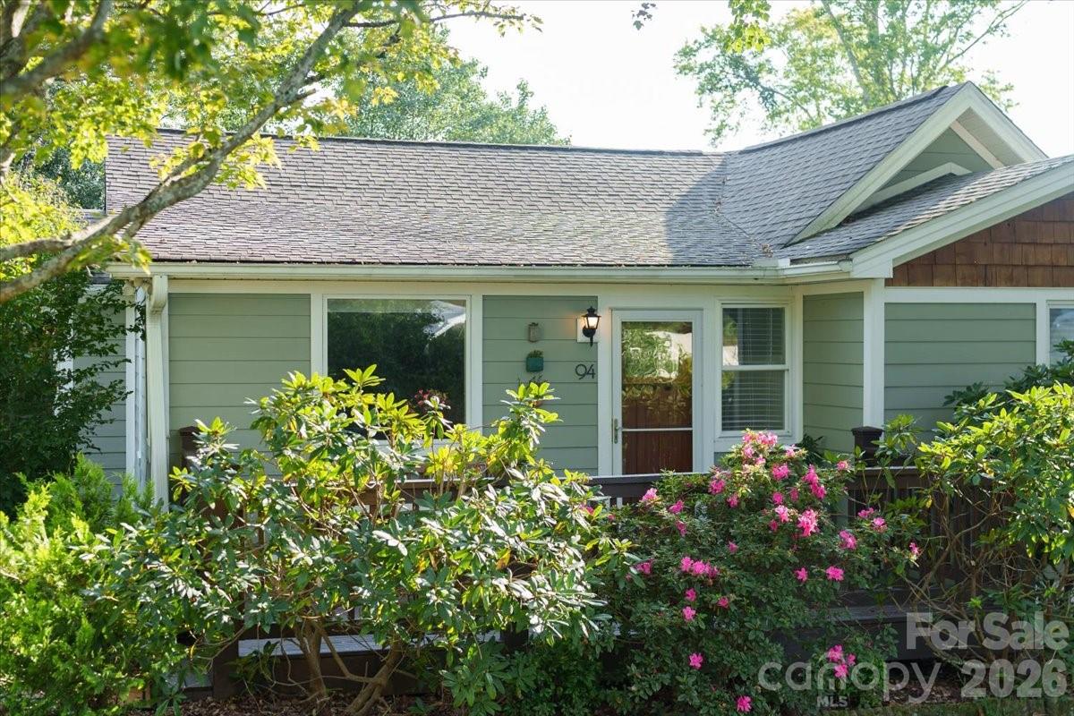 94 Pressley Avenue
