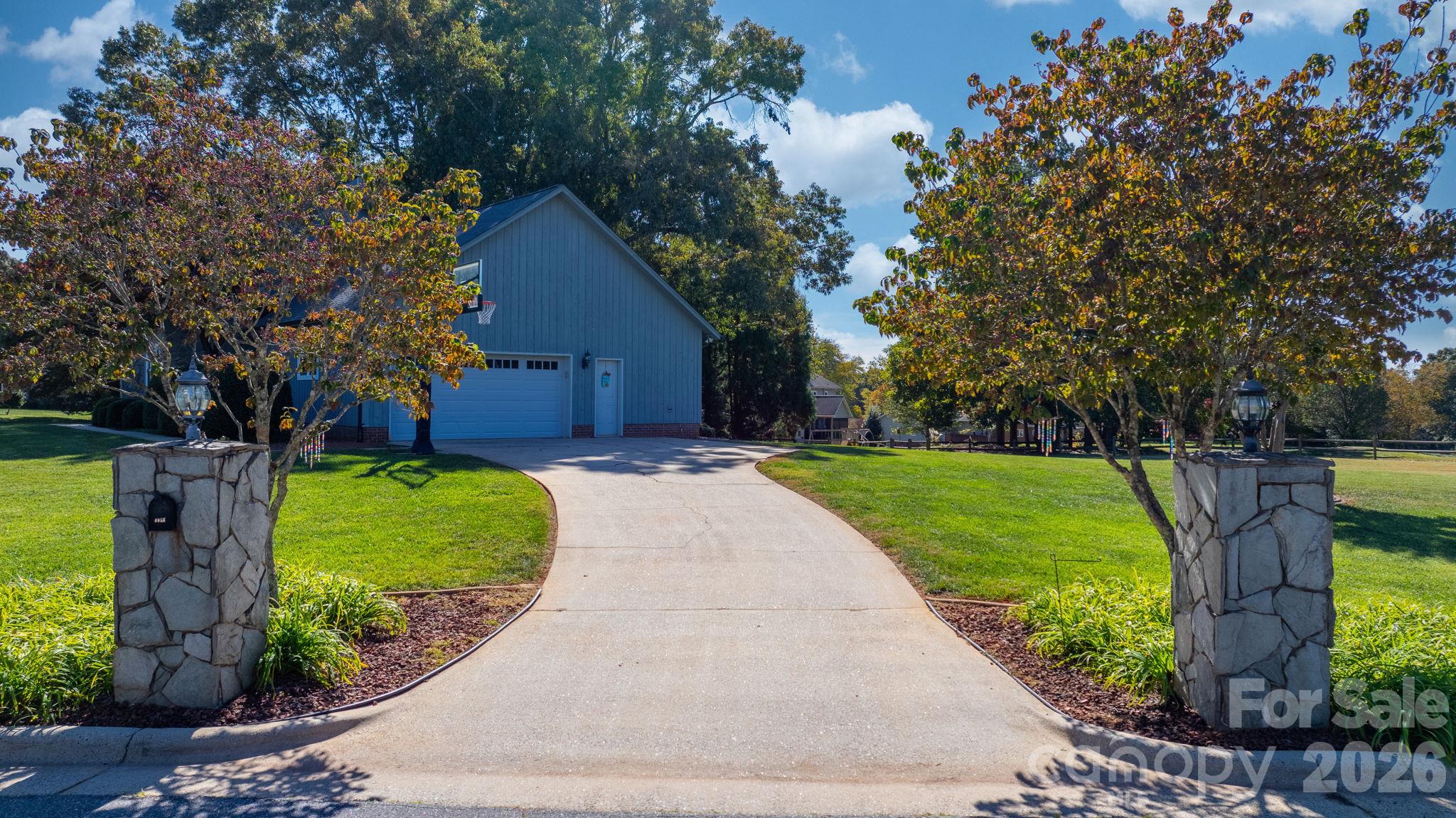 4056 Shadowood Lane