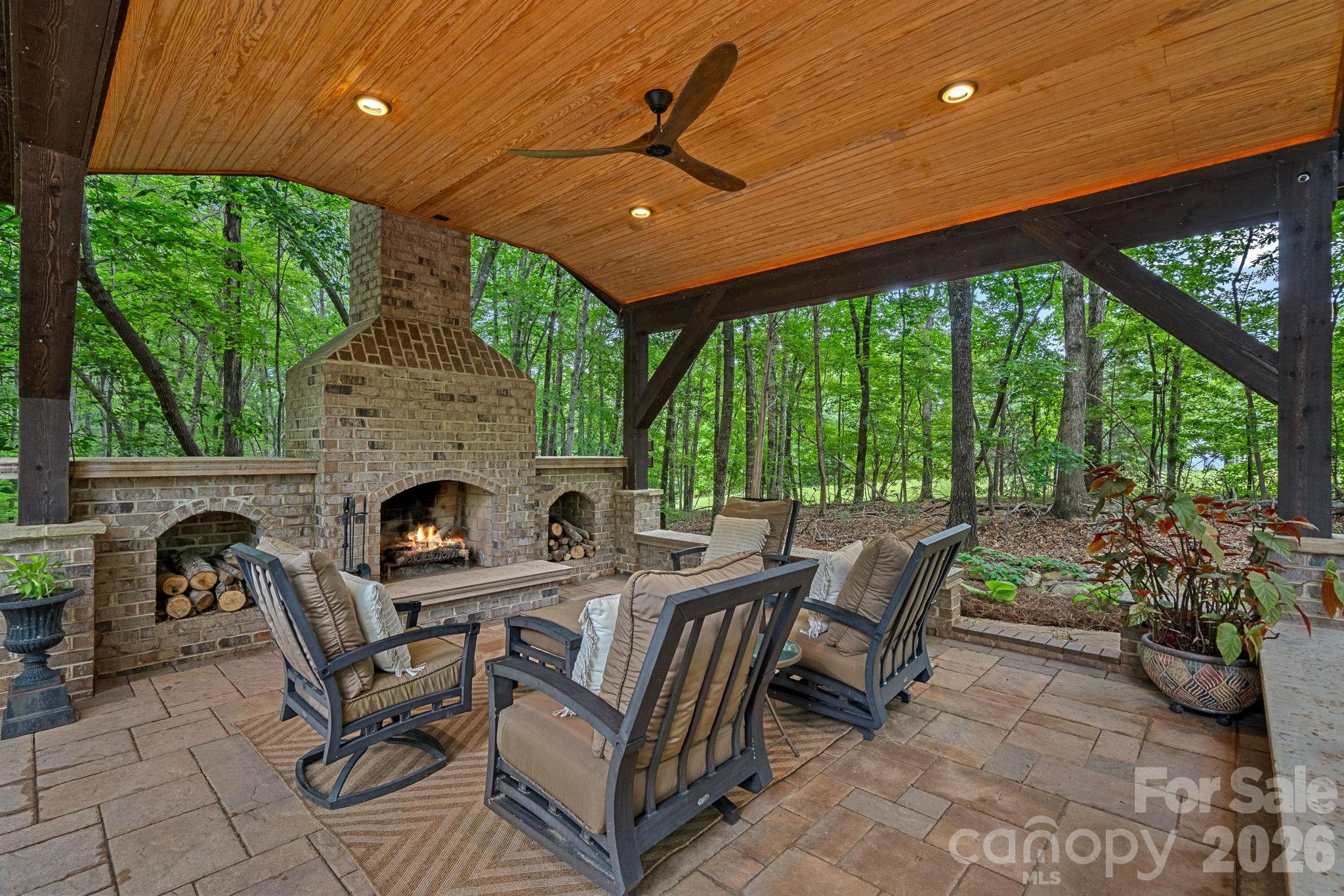 Anniston Grove - Residential