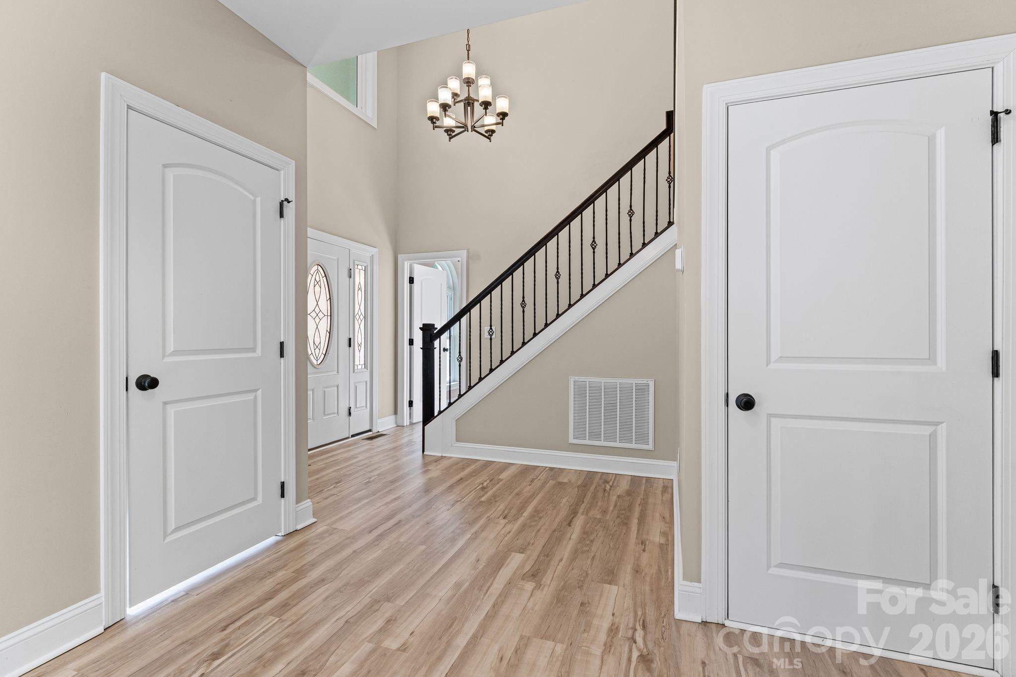 160 Tullyries Lane
