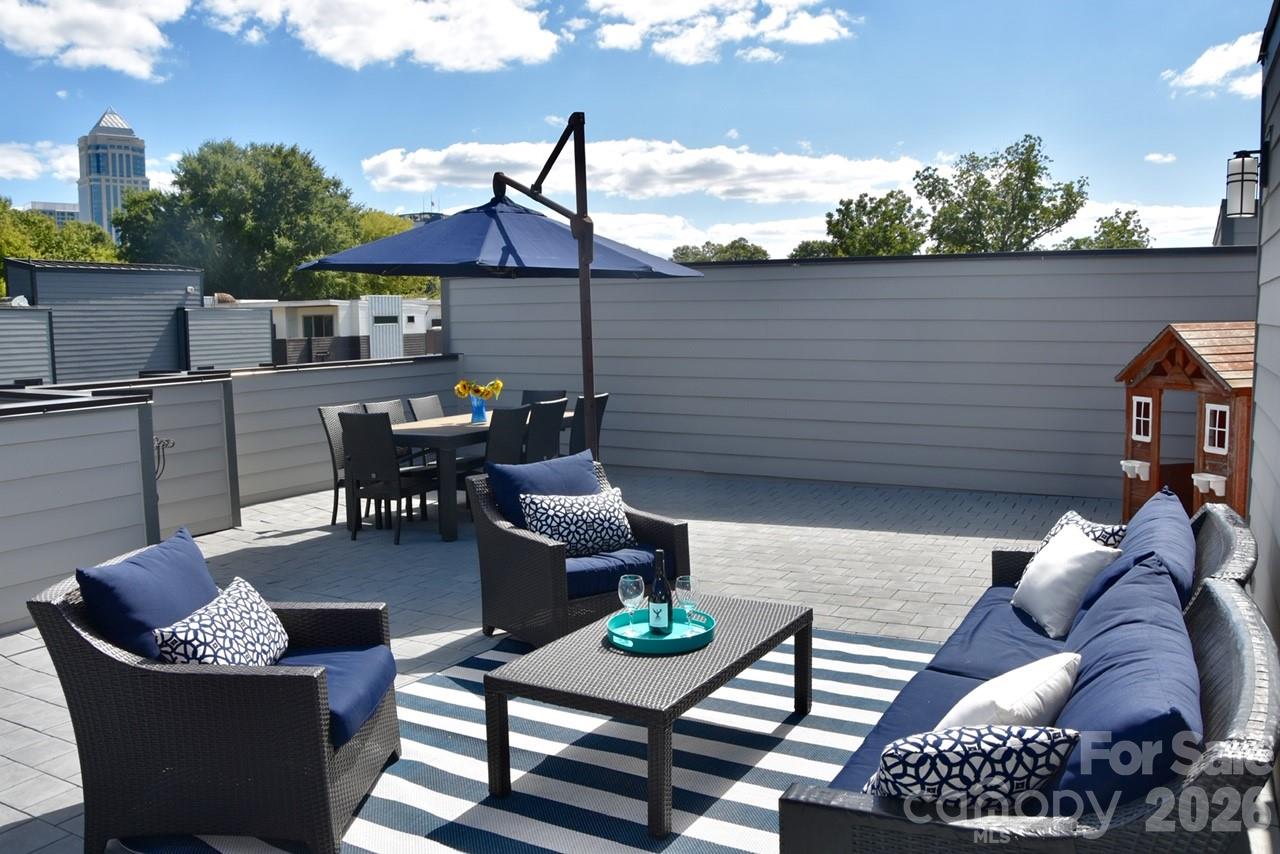 916 Westbrook Drive B