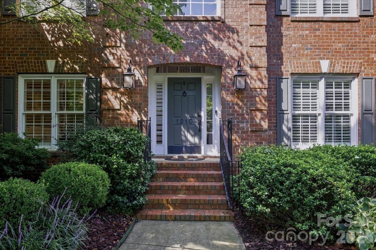 1210 Glynwater Lane