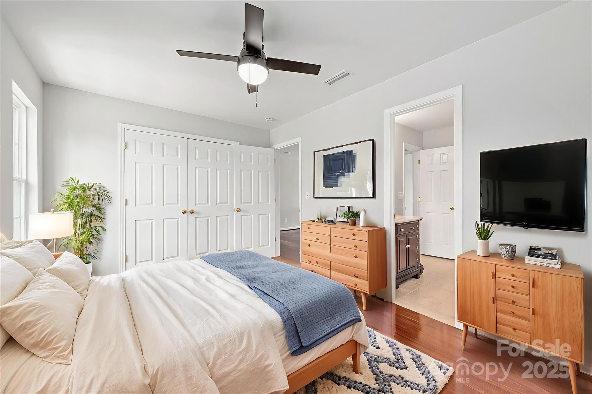 Queens Cove - Residential