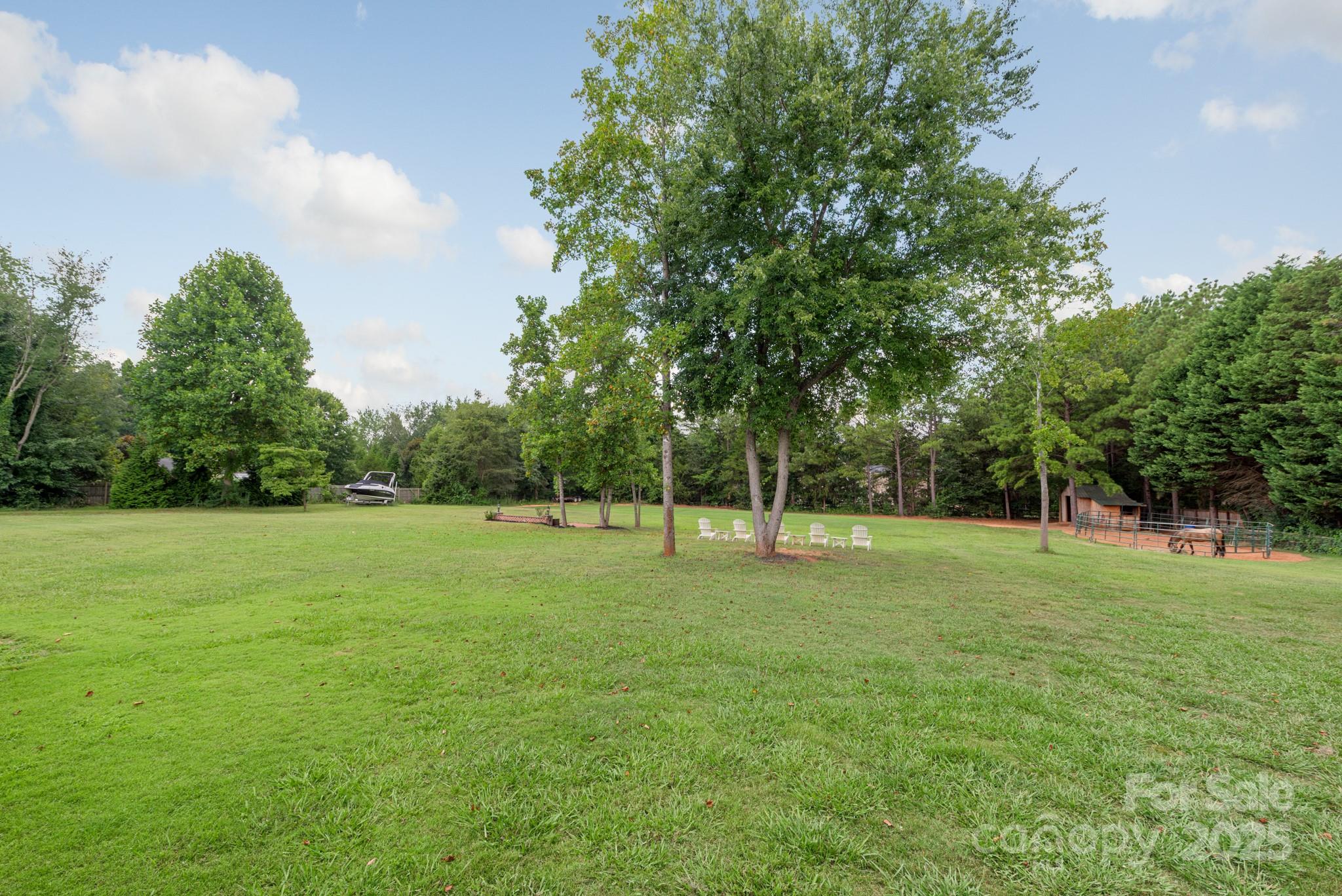 Queens Cove - Residential