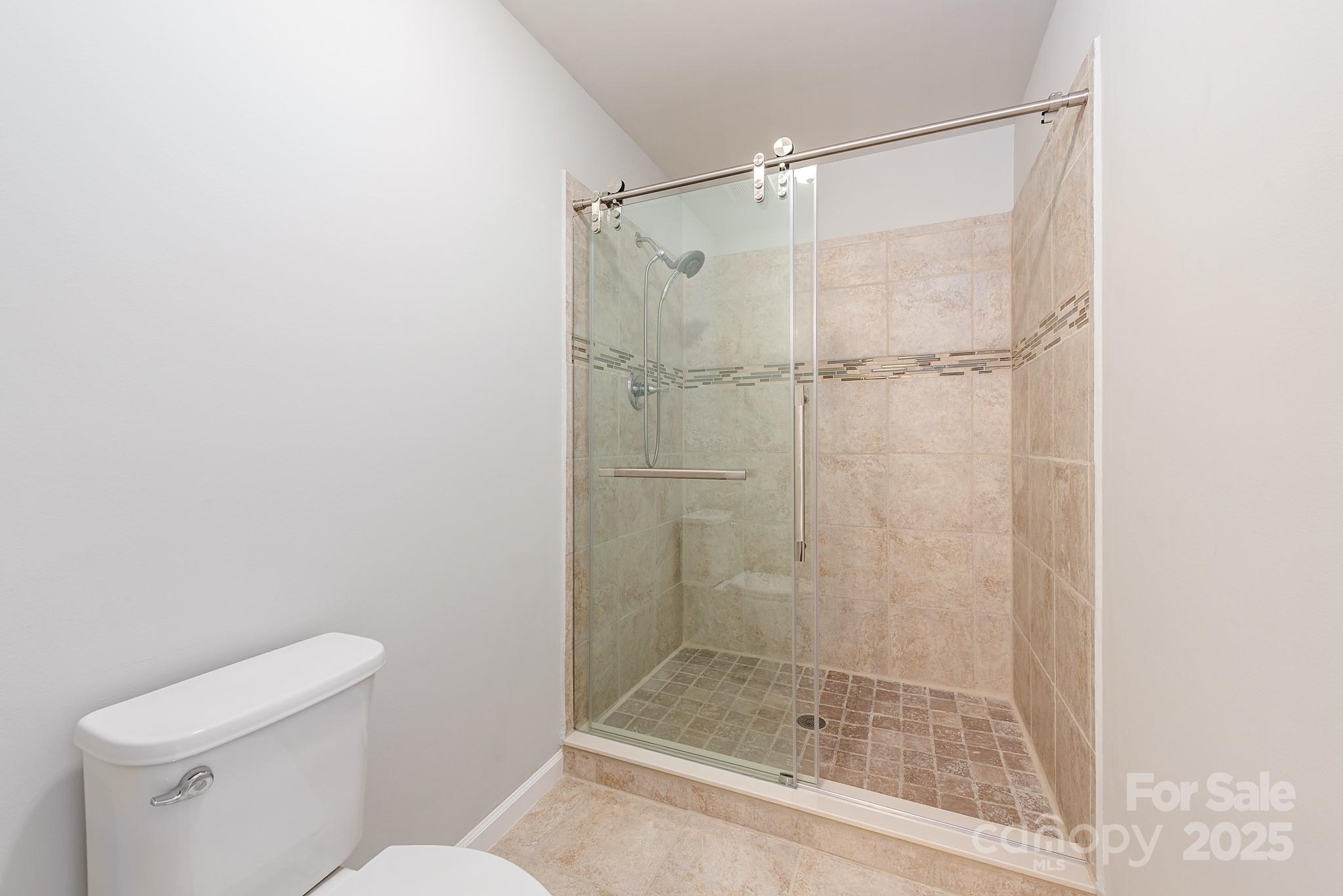 Queens Cove - Residential