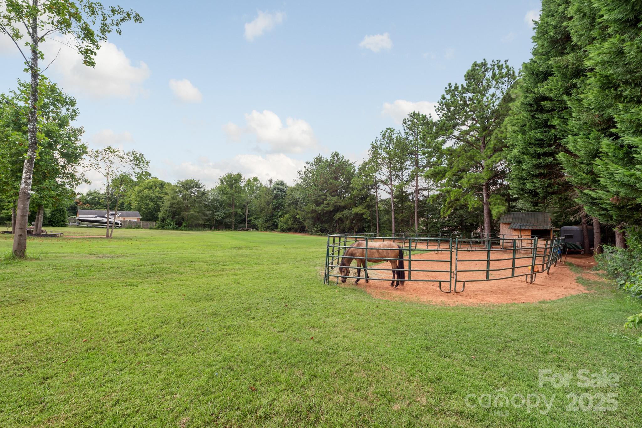 Queens Cove - Residential