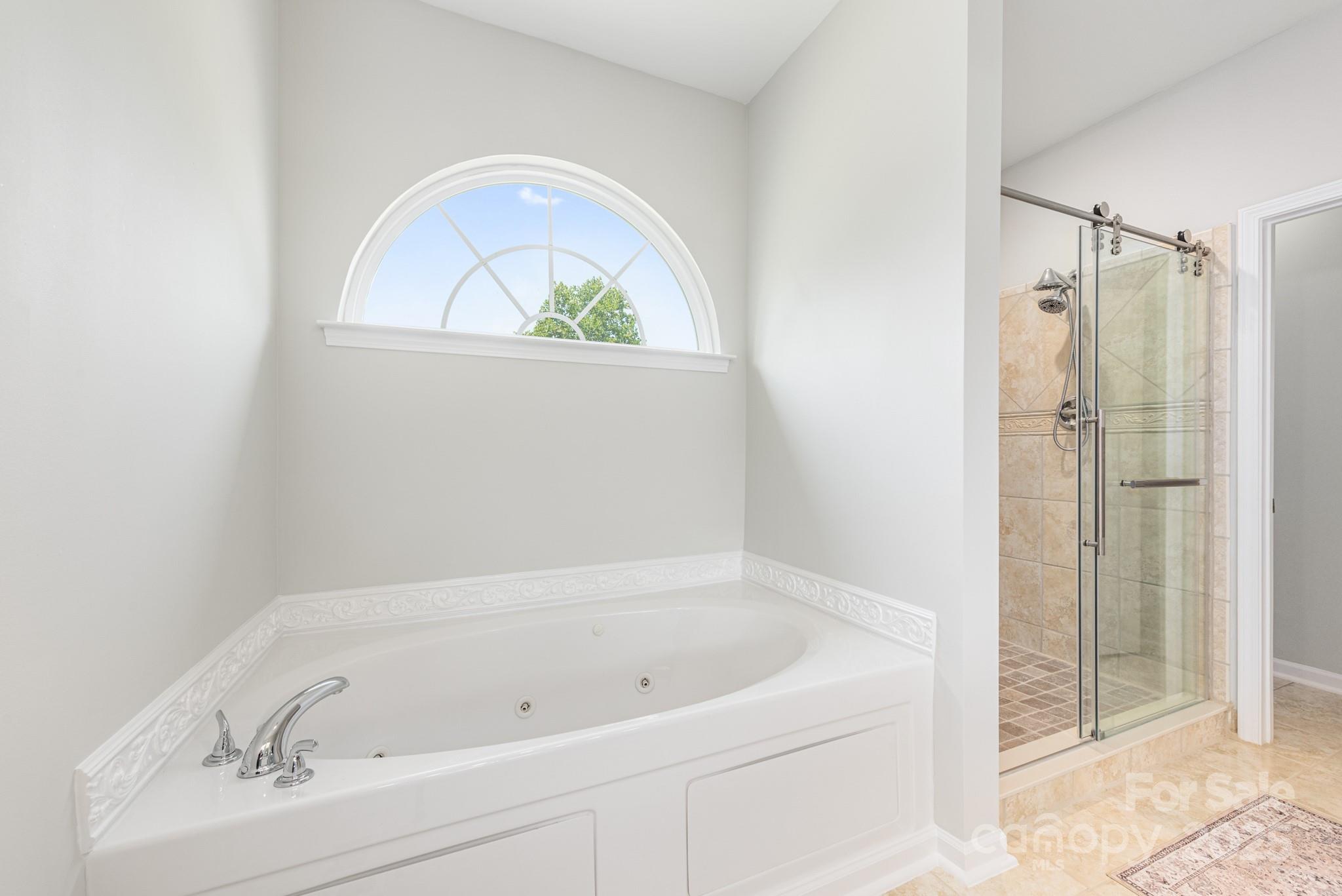 Queens Cove - Residential