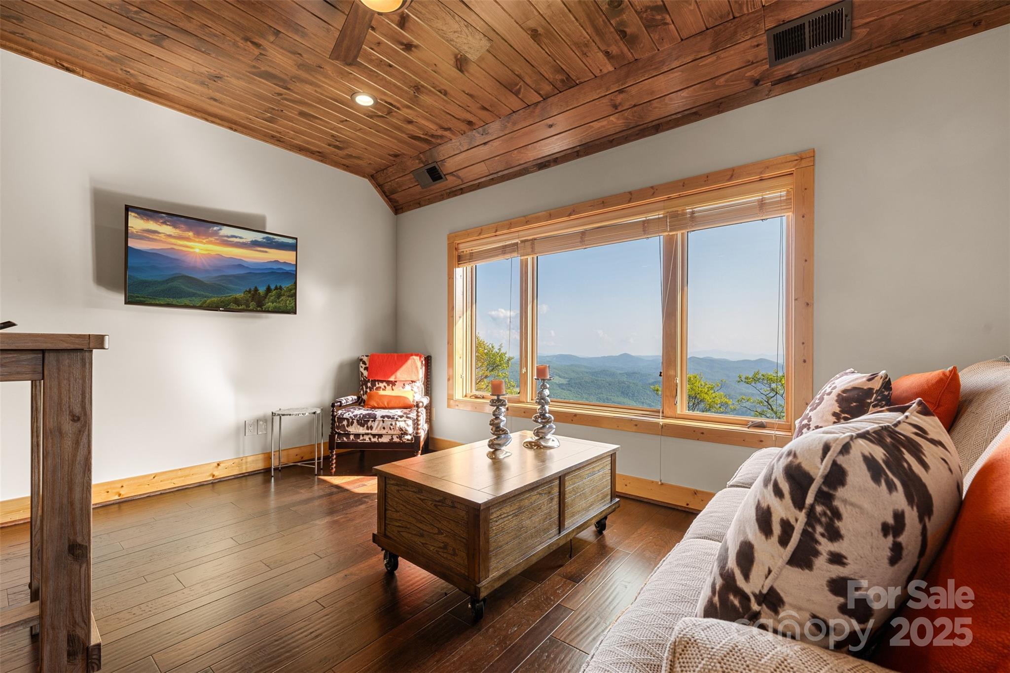 The Lodges At Eagles Nest - Residential