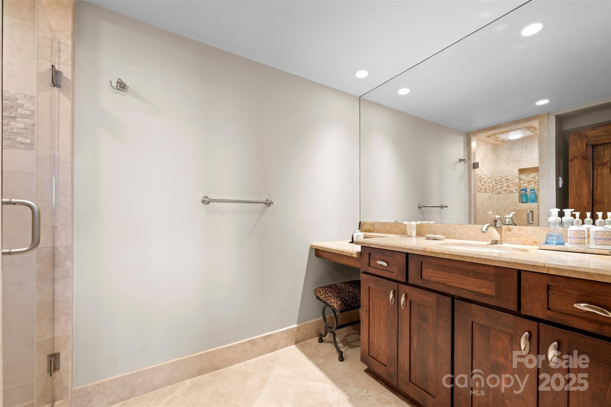 The Lodges At Eagles Nest - Residential