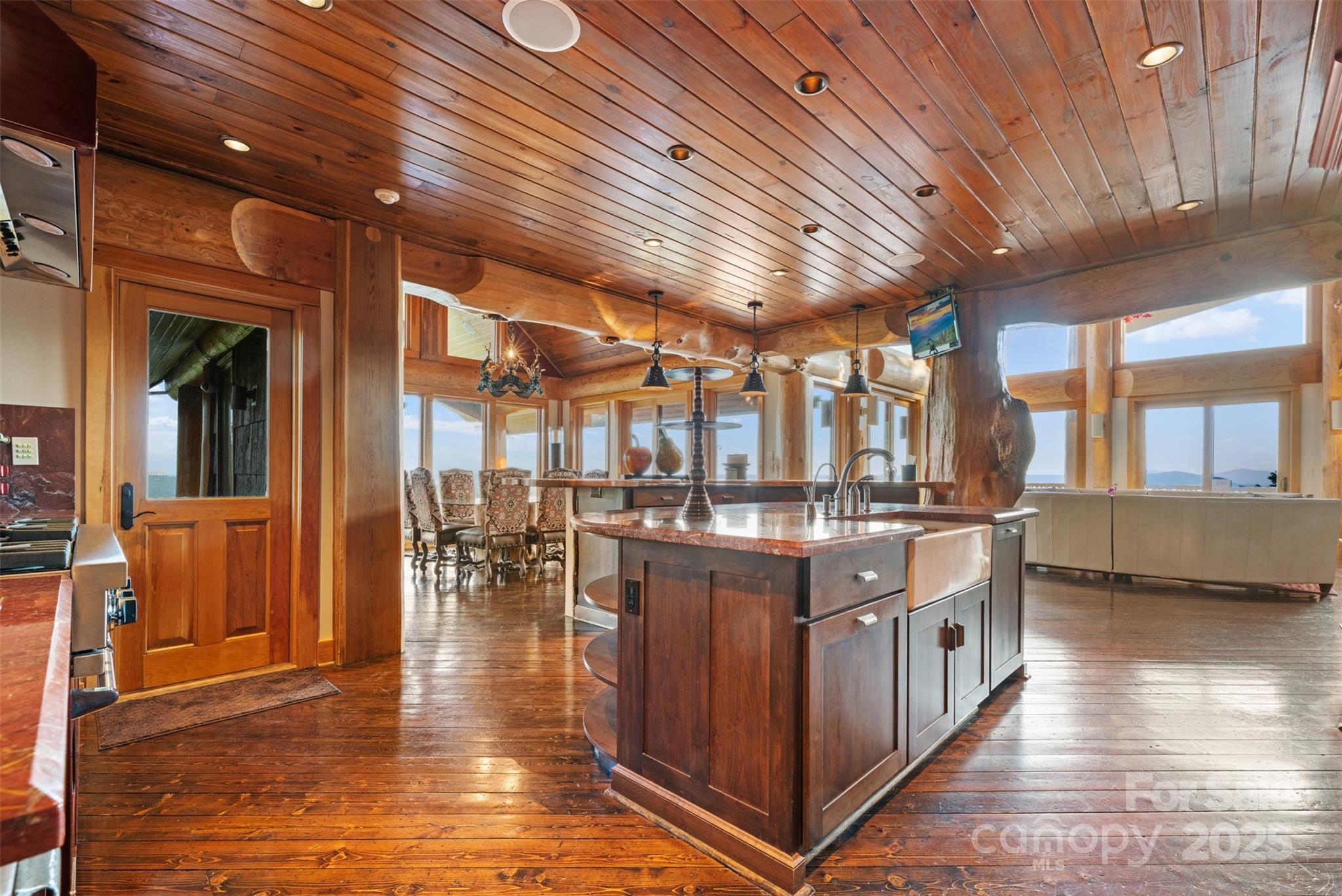 The Lodges At Eagles Nest - Residential