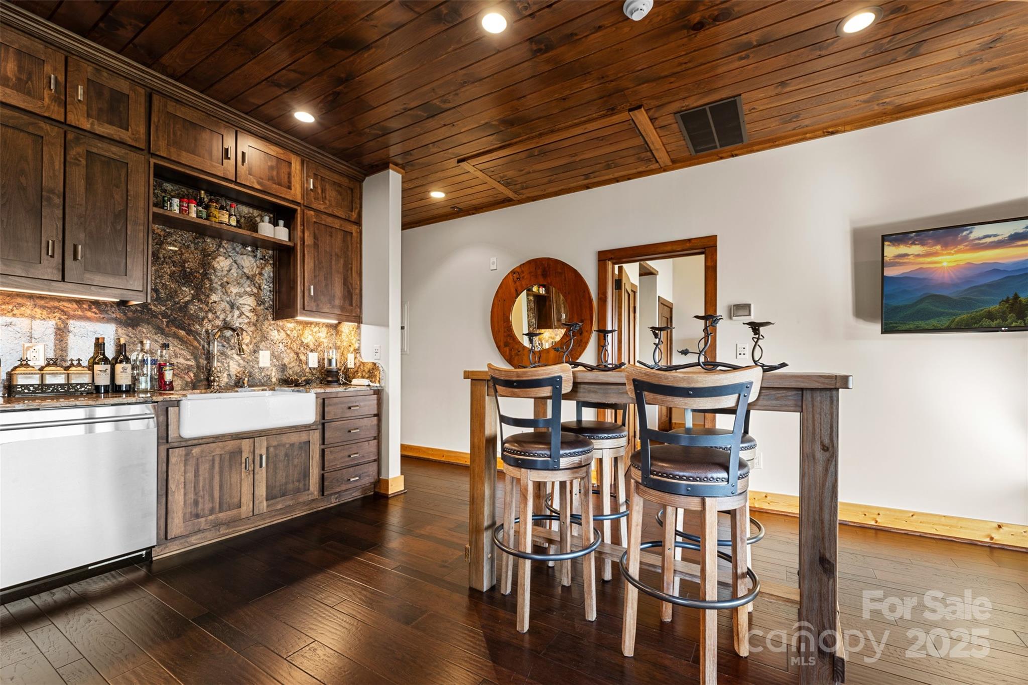 The Lodges At Eagles Nest - Residential