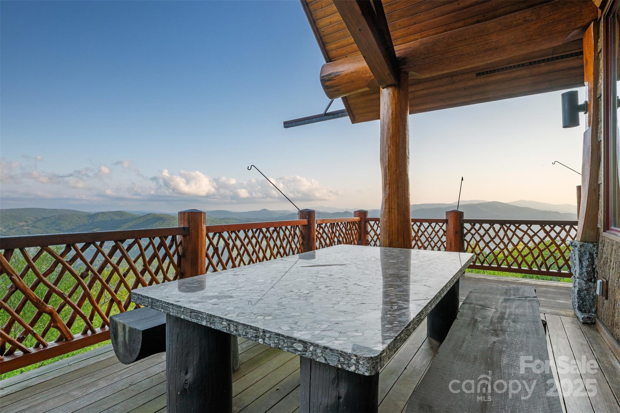 2910 Eagles Nest Trail