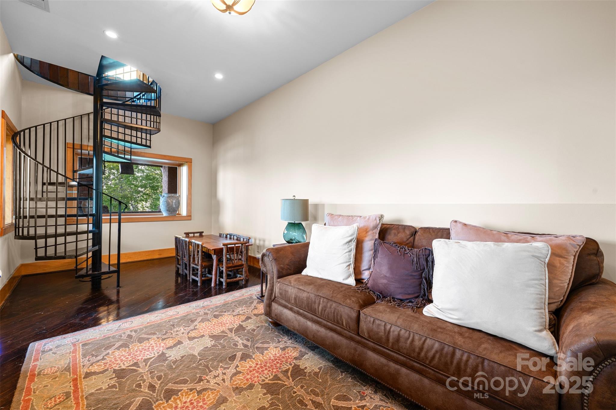 The Lodges At Eagles Nest - Residential