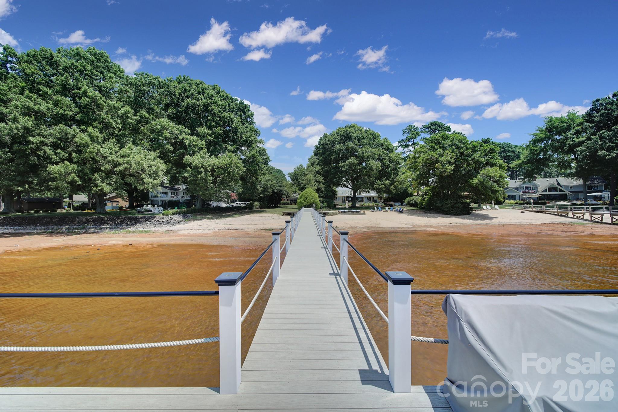 704 Isle Of Pines Road