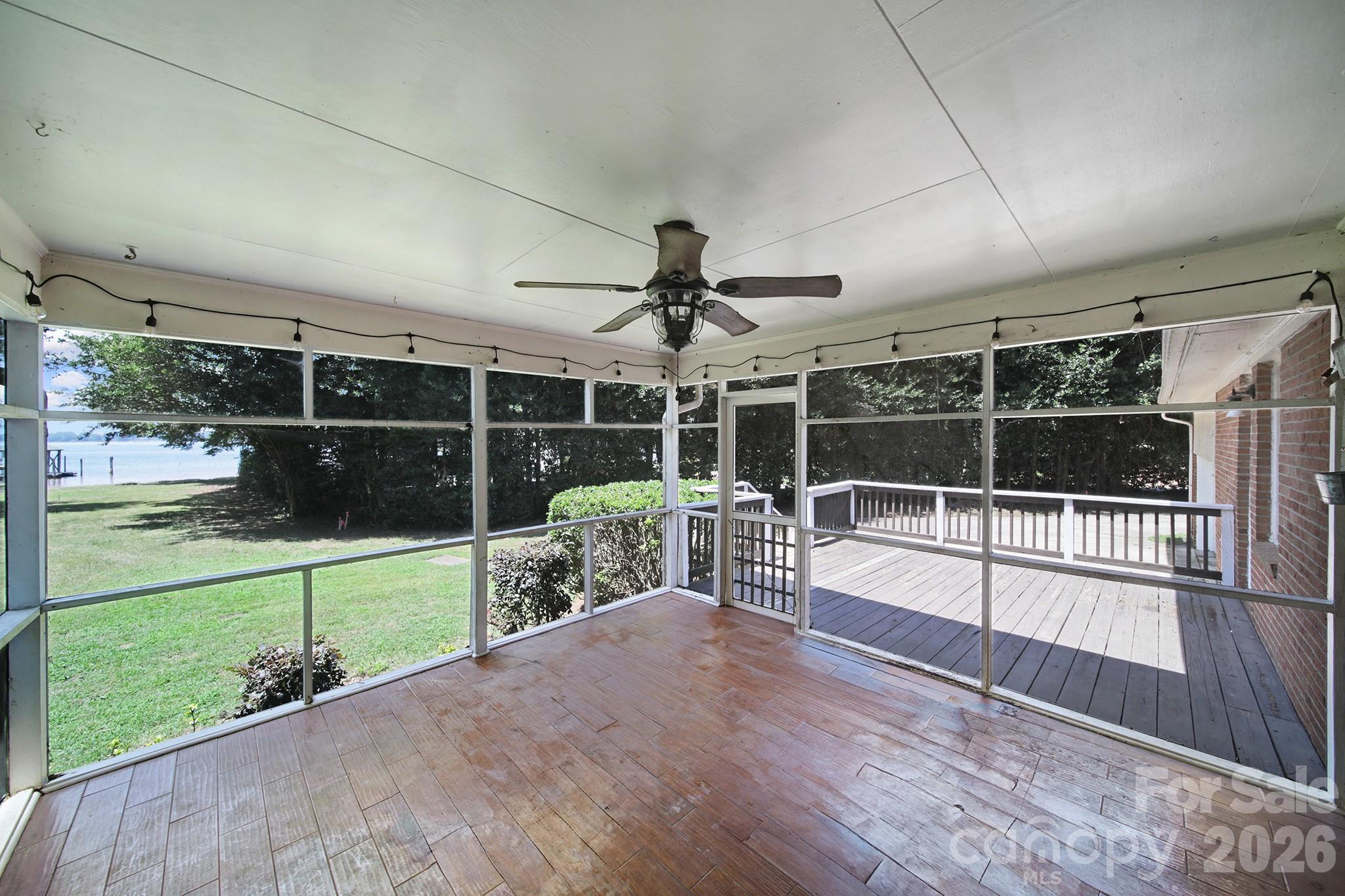 704 Isle Of Pines Road