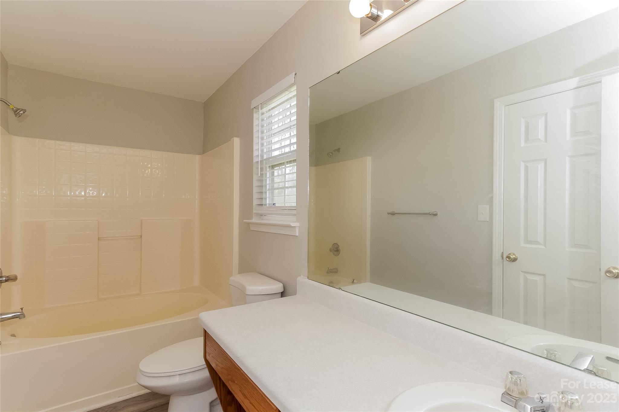 Unknown - Residential Lease