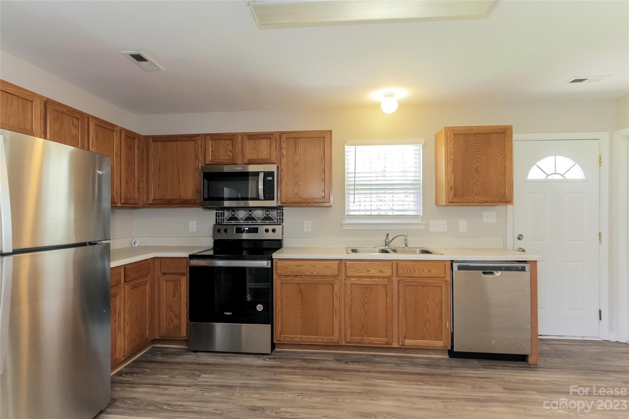Unknown - Residential Lease