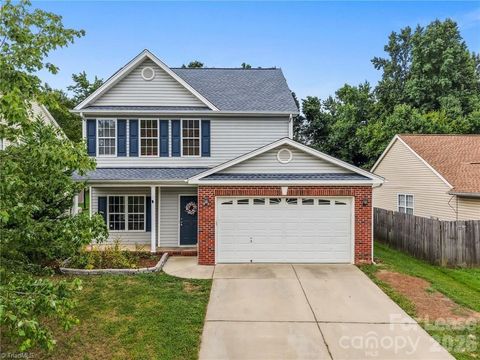Photo of 837 Blazing Drive, Greensboro, NC 27406 (MLS # 4395812)