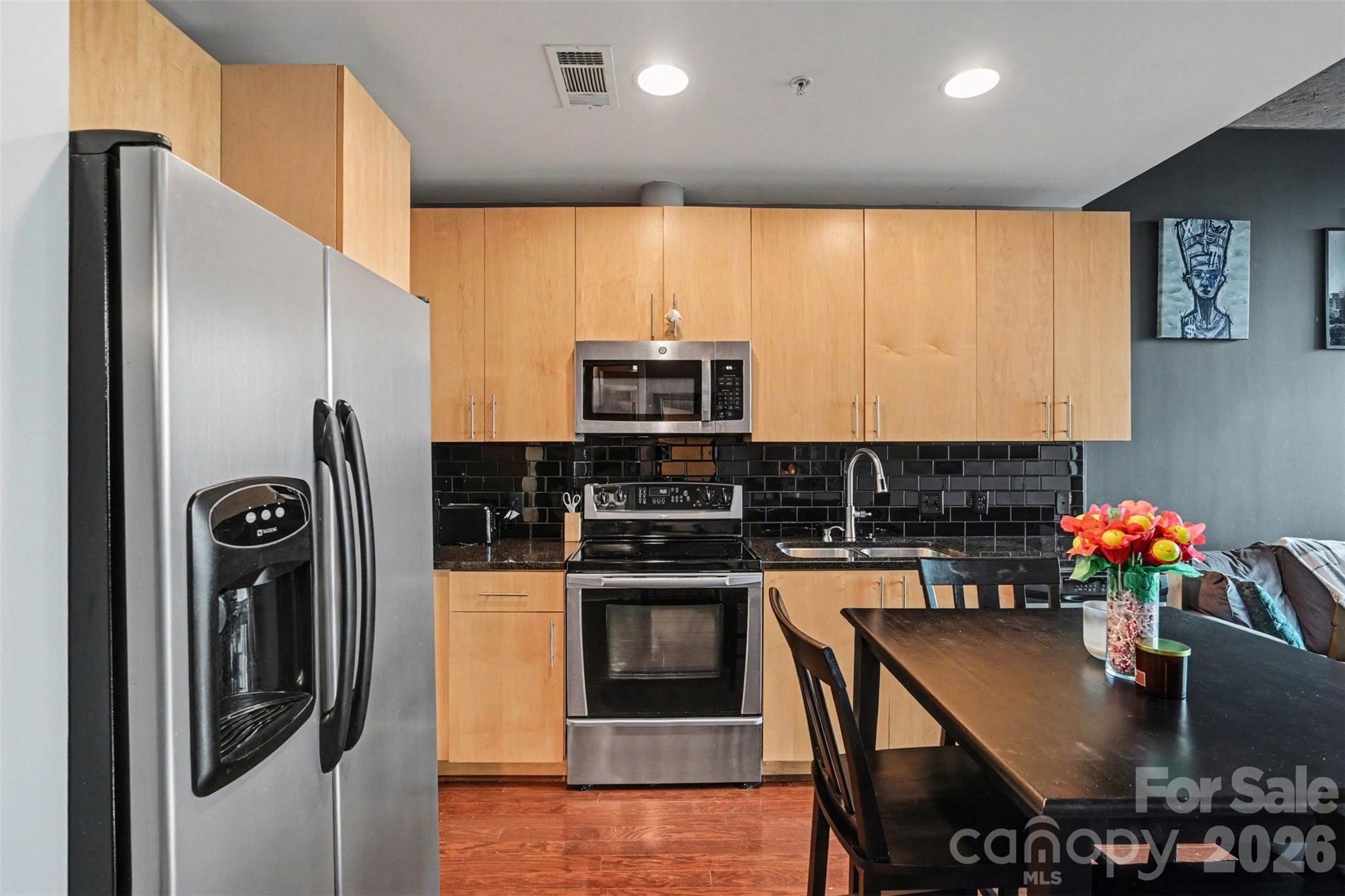 Avenue Condominiums - Residential