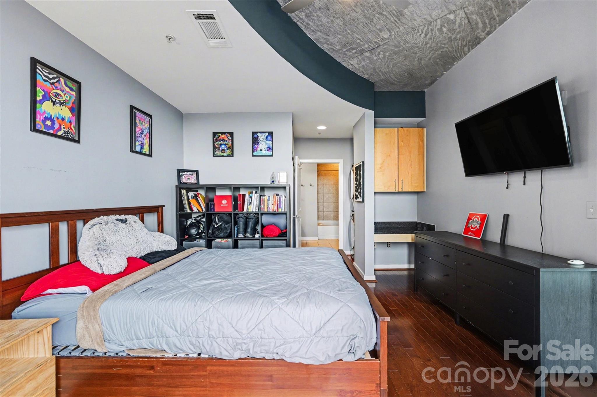 Avenue Condominiums - Residential