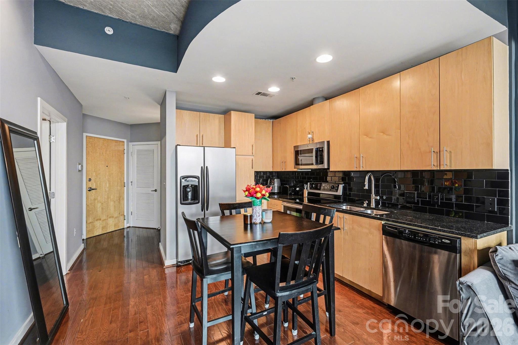 Avenue Condominiums - Residential