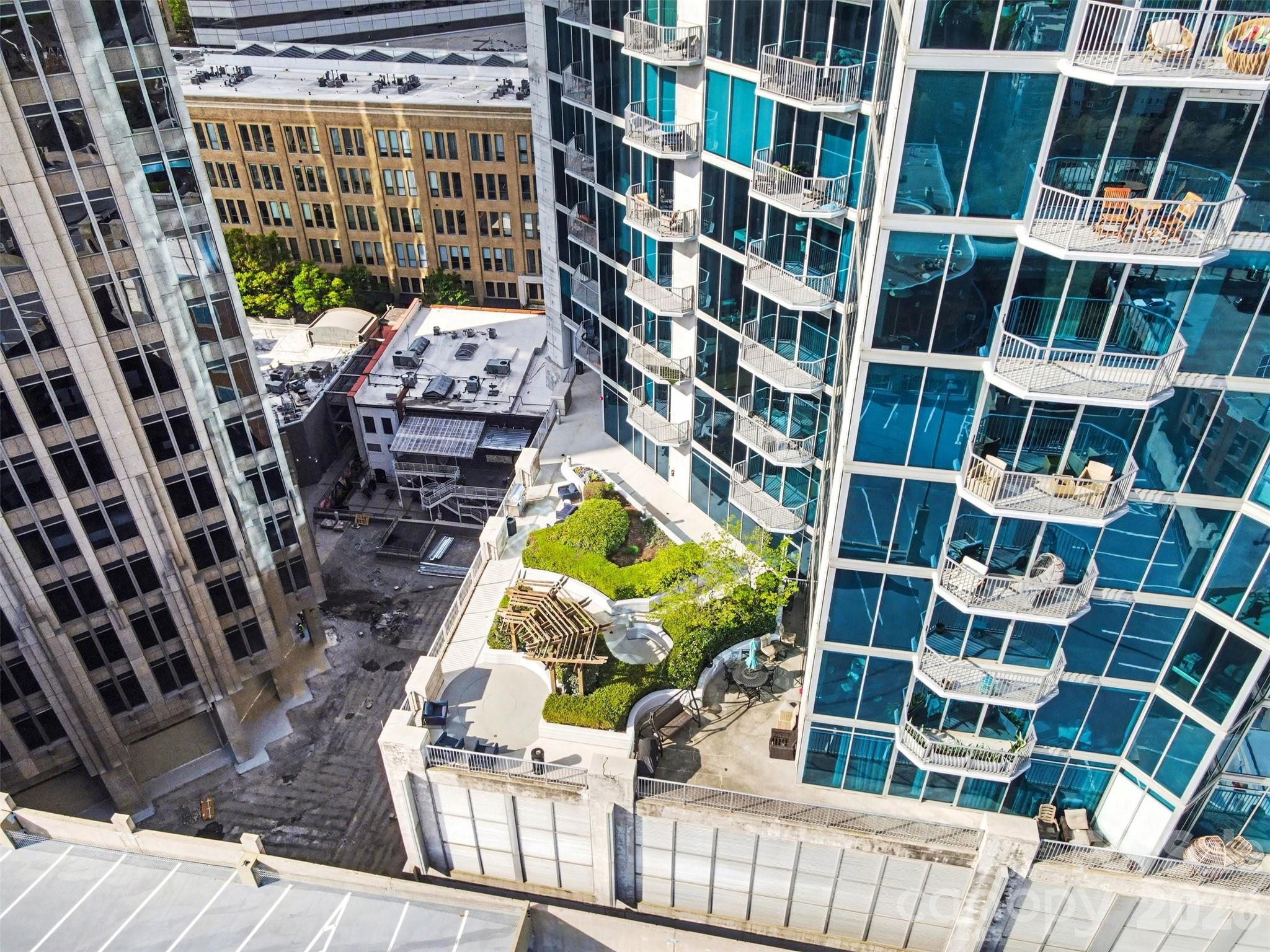 Avenue Condominiums - Residential