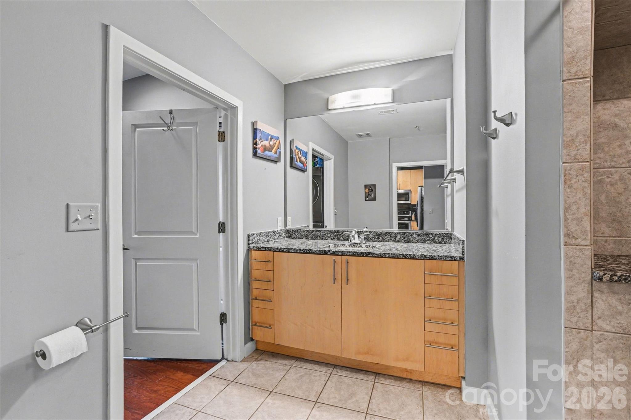 Avenue Condominiums - Residential